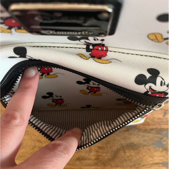 Mickey Mouse Disney Loungefly Backpack - Picture 7 of 8